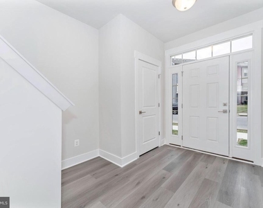 2923 Osprey Way - Photo Thumbnail 7