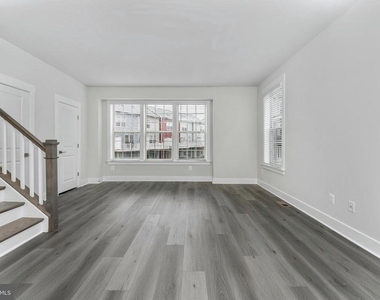 2923 Osprey Way - Photo Thumbnail 24