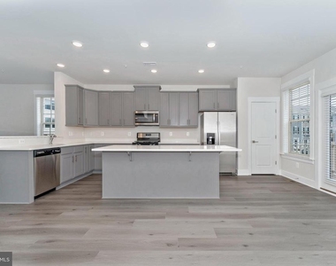 2923 Osprey Way - Photo Thumbnail 14
