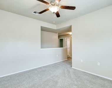 4201 Creede Dr - Photo Thumbnail 5