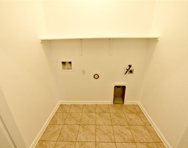 1603 Atlantica St - Photo Thumbnail 15