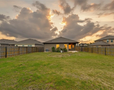 1603 Atlantica St - Photo Thumbnail 18