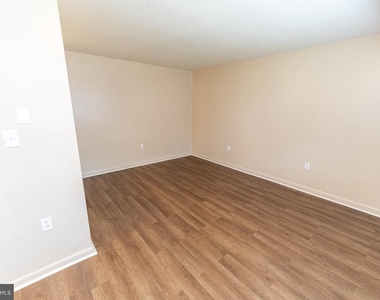 510 S Main Street - Photo Thumbnail 8