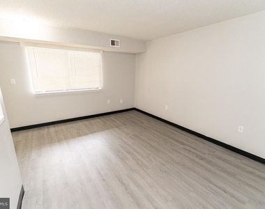 510 S Main Street - Photo Thumbnail 6