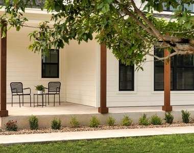 402 E Ash Dr - Photo Thumbnail 8