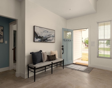 402 E Ash Dr - Photo Thumbnail 9