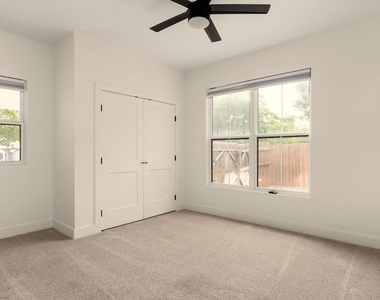 402 E Ash Dr - Photo Thumbnail 16