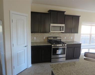1220 Gaviota Ln - Photo Thumbnail 1