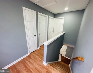 4518 Runnymeade Road - Photo Thumbnail 9