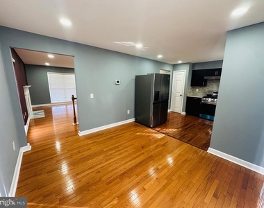 4518 Runnymeade Road - Photo Thumbnail 7
