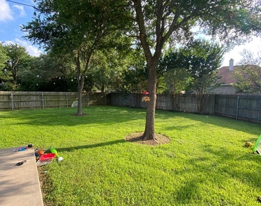 2623 Goldfinch Dr - Photo Thumbnail 22