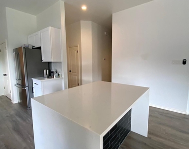 2623 Goldfinch Dr - Photo Thumbnail 9