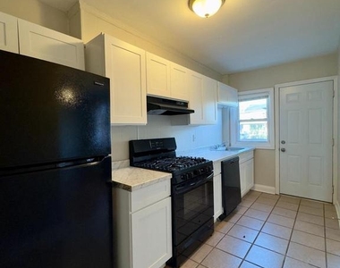 2959 Liberty Parkway - Photo Thumbnail 6