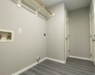 504 Debra Dr - Photo Thumbnail 16