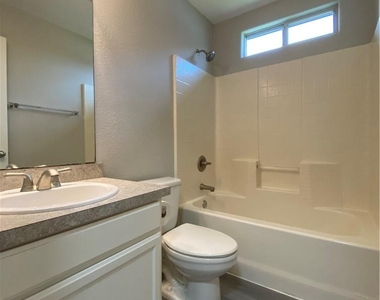 504 Debra Dr - Photo Thumbnail 20