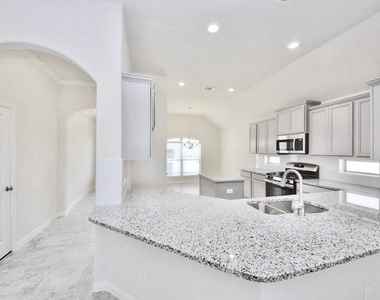 1225 Homer Ln - Photo Thumbnail 4