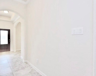 1225 Homer Ln - Photo Thumbnail 2
