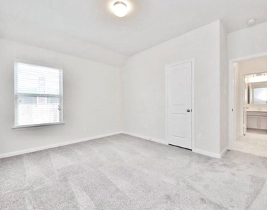 1225 Homer Ln - Photo Thumbnail 16