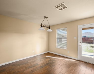 13232 Forest Sage St - Photo Thumbnail 10