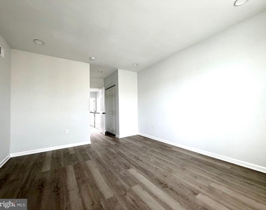 608 Oldham Street - Photo Thumbnail 6