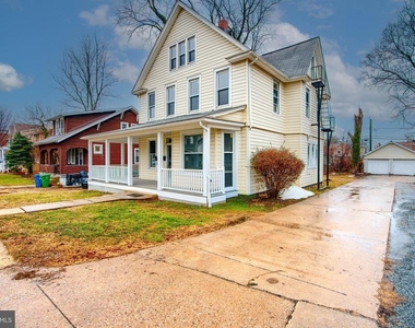 3807 Fleetwood Avenue - Photo Thumbnail 1