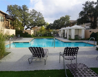 13800 Lyndhurst St - Photo Thumbnail 22