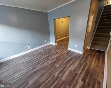 517 N Rose Street - Photo Thumbnail 1