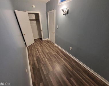 517 N Rose Street - Photo Thumbnail 10