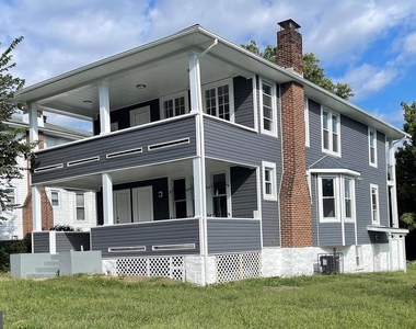 3200 Elgin Avenue - Photo Thumbnail 5