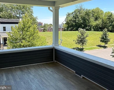 3200 Elgin Avenue - Photo Thumbnail 6