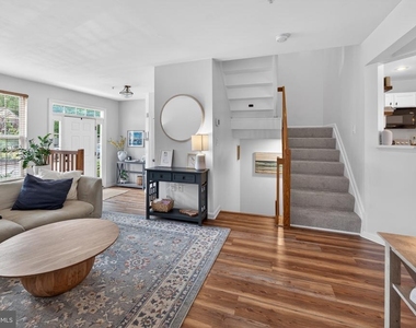 149 Quiet Waters Place - Photo Thumbnail 7