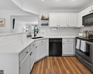 149 Quiet Waters Place - Photo Thumbnail 18