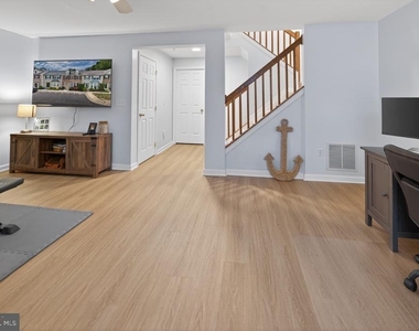 149 Quiet Waters Place - Photo Thumbnail 41