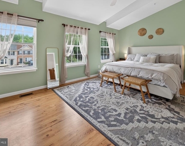 149 Quiet Waters Place - Photo Thumbnail 31