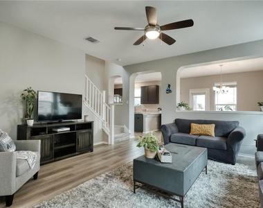 209 Asher Blue Dr - Photo Thumbnail 3