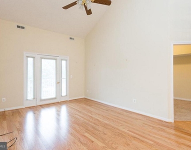 2013 Warners Terrace S - Photo Thumbnail 8