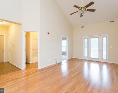 2013 Warners Terrace S - Photo Thumbnail 1