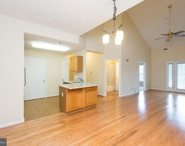2013 Warners Terrace S - Photo Thumbnail 7