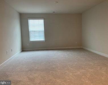 37322 Kestrel Way - Photo Thumbnail 5