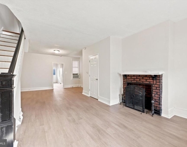529 N Clayton Street - Photo Thumbnail 2