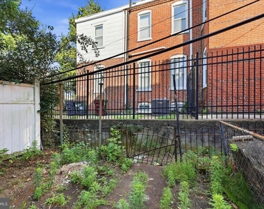 529 N Clayton Street - Photo Thumbnail 14