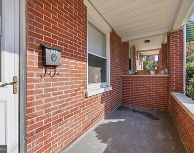 529 N Clayton Street - Photo Thumbnail 1