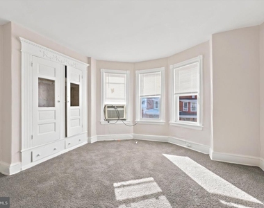 529 N Clayton Street - Photo Thumbnail 8