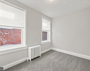 502 N Clayton Street - Photo Thumbnail 10