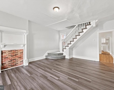 502 N Clayton Street - Photo Thumbnail 2