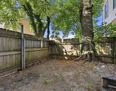 502 N Clayton Street - Photo Thumbnail 13