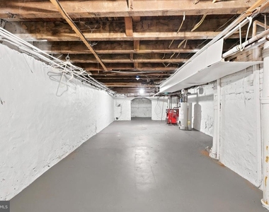 502 N Clayton Street - Photo Thumbnail 12