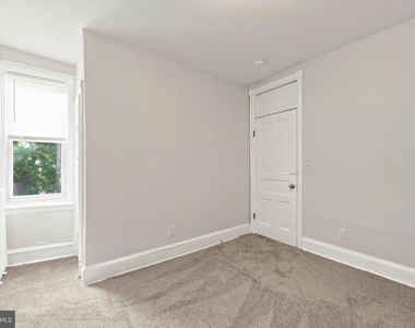 502 N Clayton Street - Photo Thumbnail 9