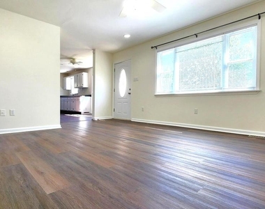 5 Glenwood Drive - Photo Thumbnail 1