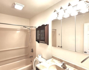 5 Glenwood Drive - Photo Thumbnail 17